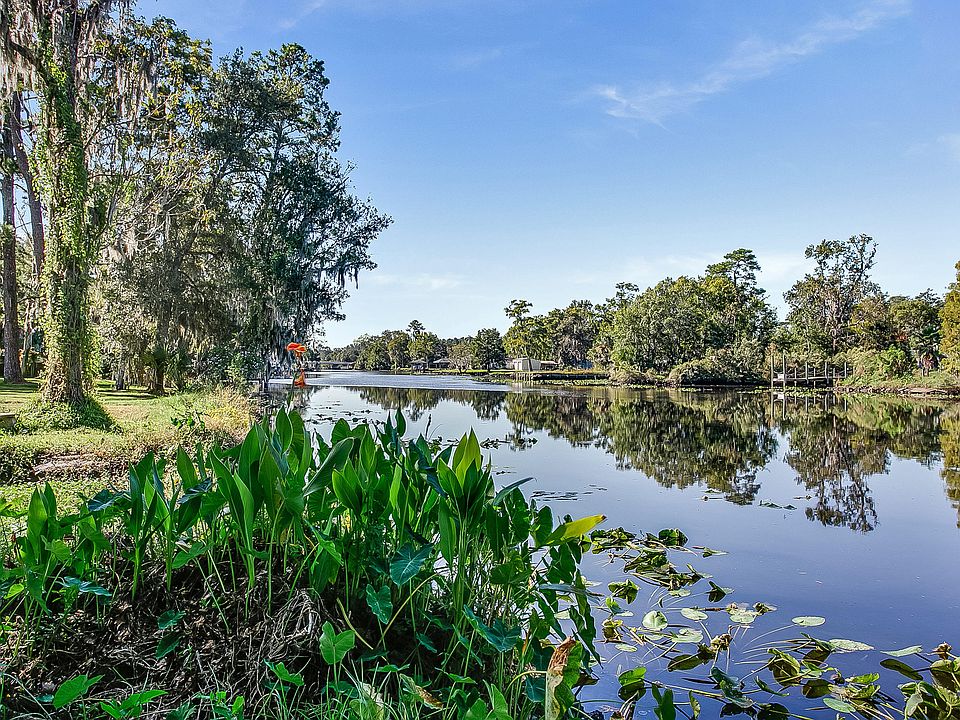 1st image of 1746 Lake Shore Blvd