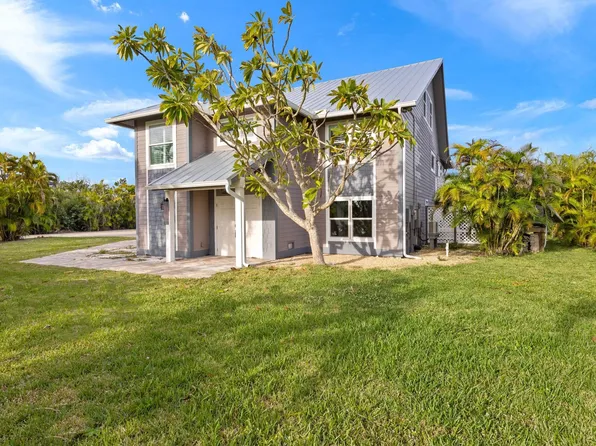 9393 Peaceful Dr, Sanibel, FL 33957