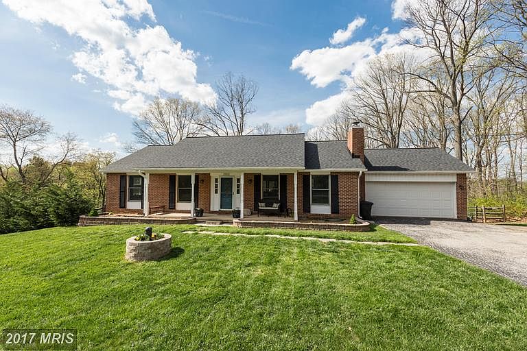 1st image of 2502 Lewis Ln