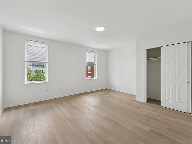 1626 N 17th St #302 — Photo 5