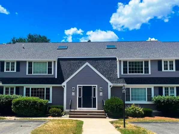 75 Foundry St APT 28, South Easton, MA 02375