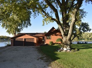1417 Country Club Ln, Loda, IL 60948