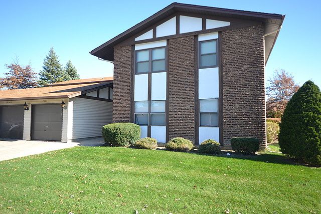 1st image of 19203 Elm Dr Unit 142