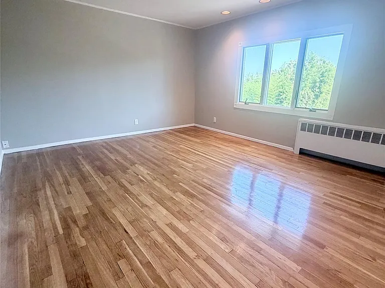 821 Channel Rd — Photo 9