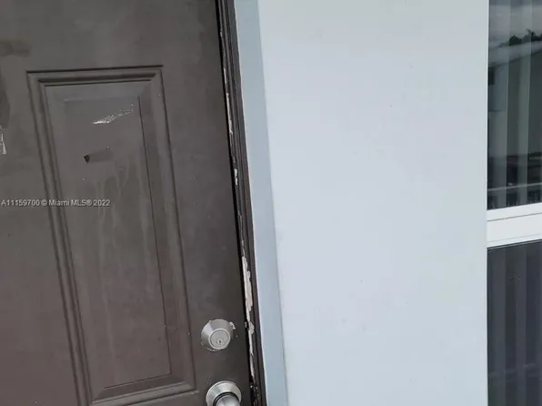 1940 NW 4th Ct APT 10, Miami, FL 33136