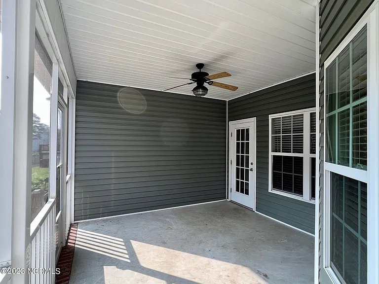 206 Sandy Springs Rd — Photo 42