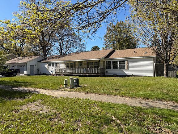 3rd image of 1318 Morgan Ave