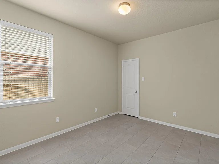 26350 Longview Creek Dr — Photo 19