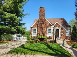 8969 Ruth Ave, Allen Park, MI 48101