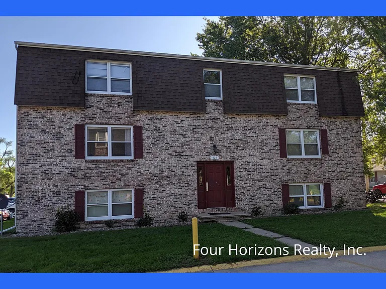426 W Dodson St — Photo 1