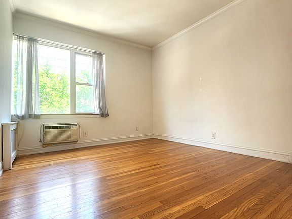 2nd image of 412 E 50th St APT 3A