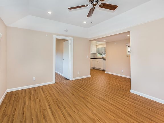 3rd image of 1812 Olive Ave #D