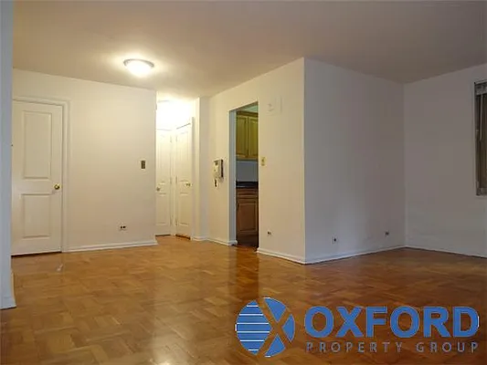 Rented by Oxford Property Group | media 22