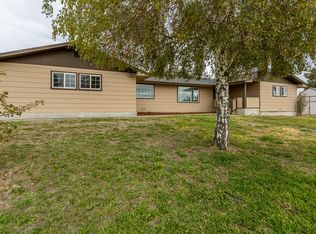 261 Valley View Rd, Zillah, WA 98953
