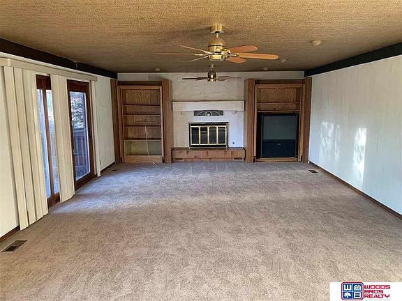 4th image of 2721 S 66th Pl