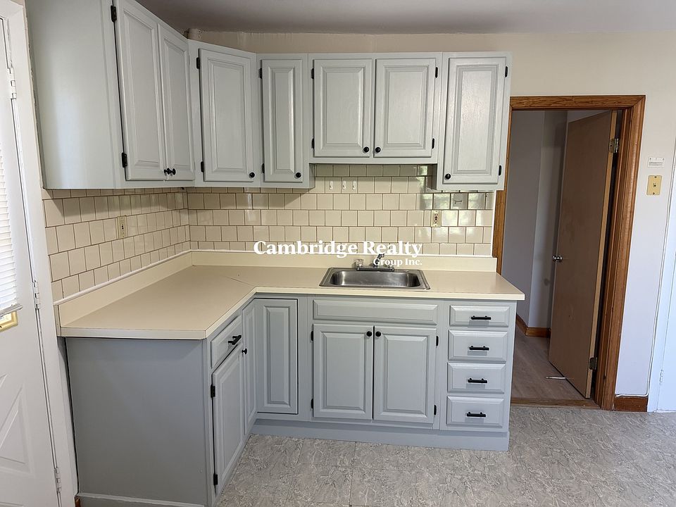 1st image of 297 Elm St #3