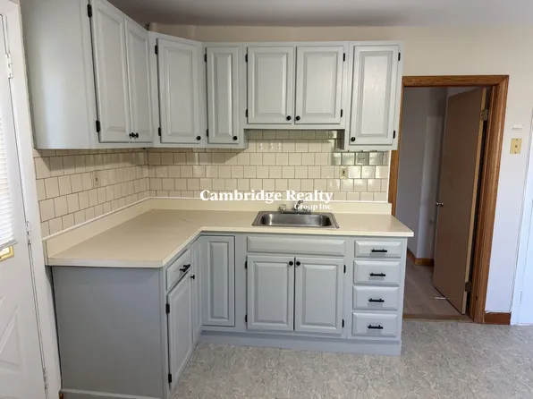 297 Elm St #3, Cambridge, MA 02139