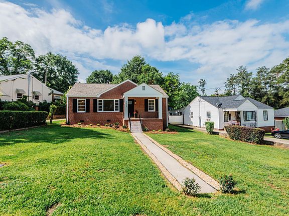2nd image of 3063 Somerset Dr