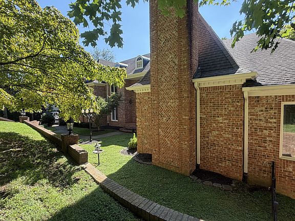 3rd image of 5224 Heathrow Hills Dr