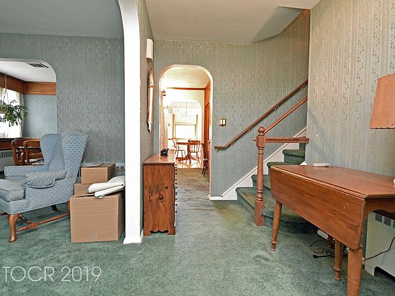 3rd image of 927 Hillsdale Ave