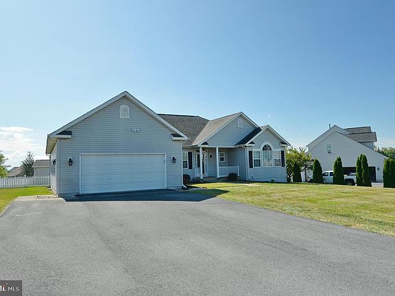 Front Elevation View 2 - New Carpet Throughout