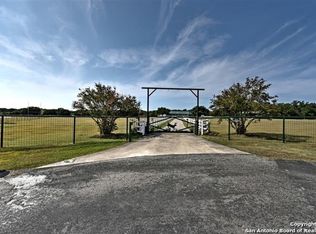 9882 Victoria Ln, Boerne, TX 78006