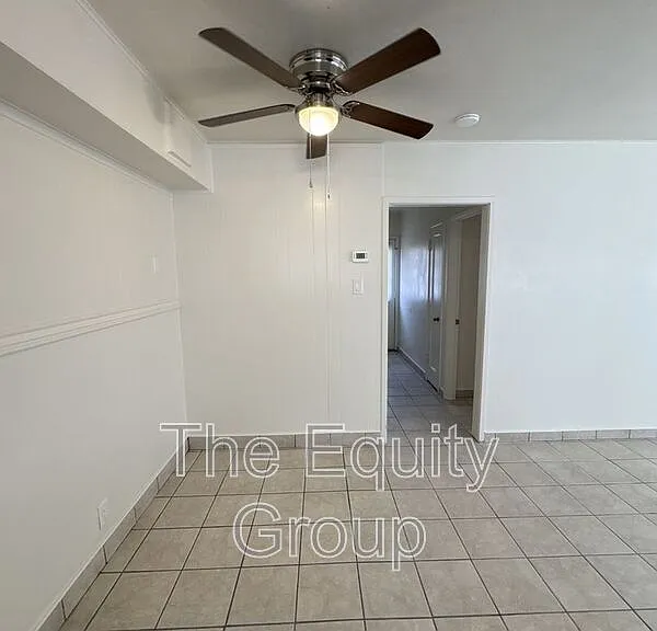 324 S Crespi Ave — Photo 9