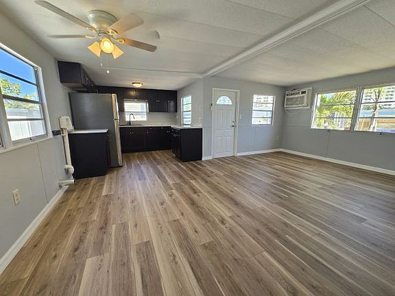 4th image of 1375 Pasadena Ave S #326