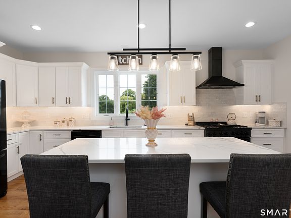 5th image of 79 Todds Hill Road