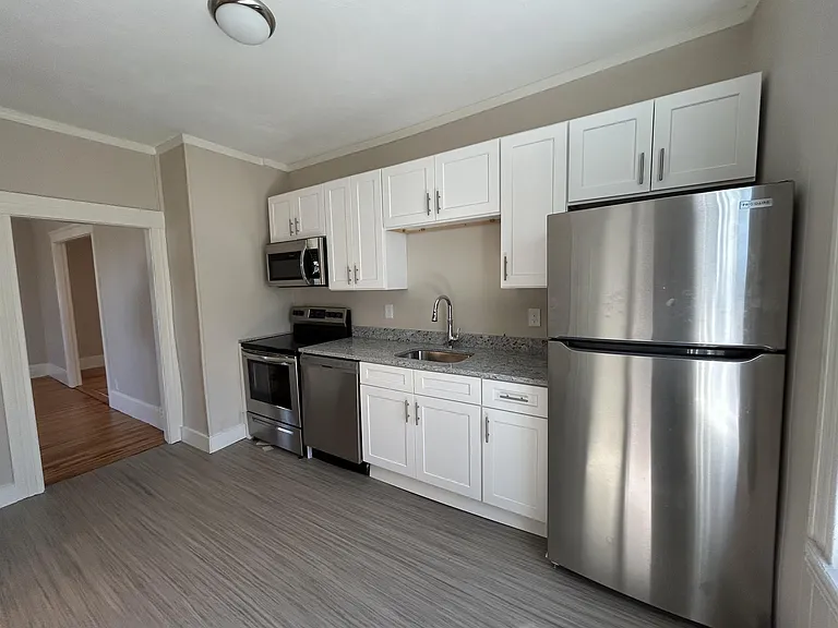 104 Green Hill Pkwy #2 — Photo 2
