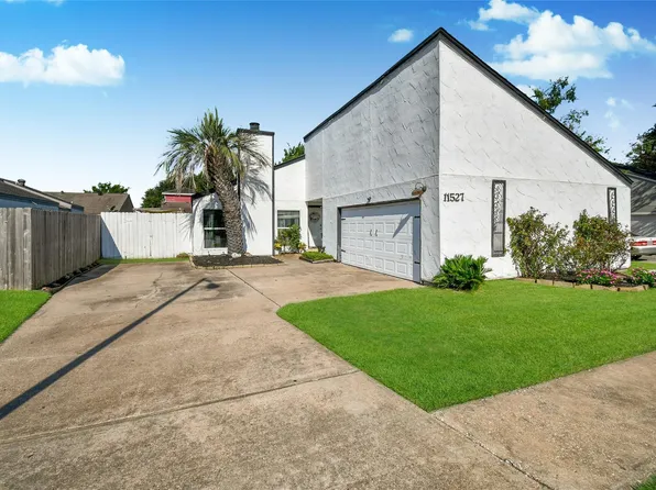 11527 Deep Meadow Dr, Houston, TX 77064