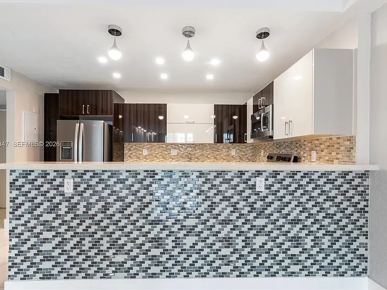 19380 Collins Ave #507 — Photo 6