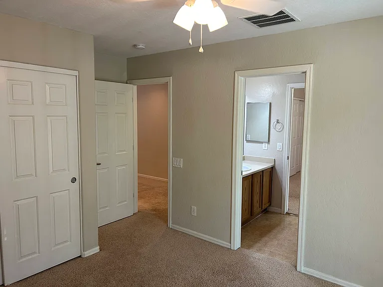 11908 Orense Dr — Photo 16