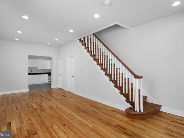 1715 S 6th St, Philadelphia, PA 19148