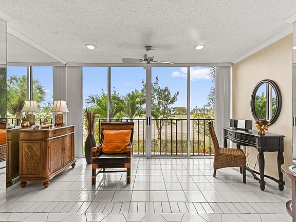 3rd image of 4838 Esedra Court #206