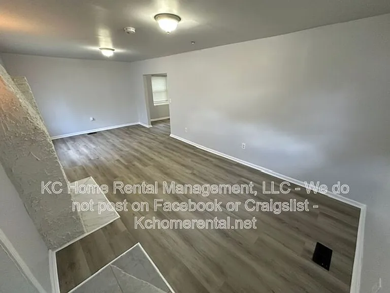 4116 Springfield St — Photo 6