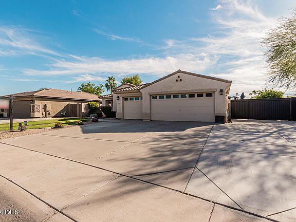 5th image of 2537 E CARLA VISTA Drive