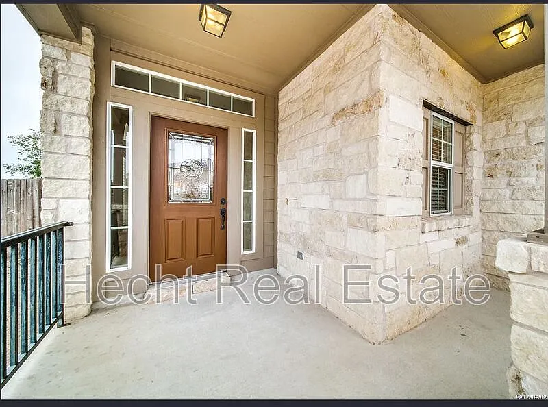 4 bed, 2.5 bath, 1754 sqft, $1,895 — Photo 3