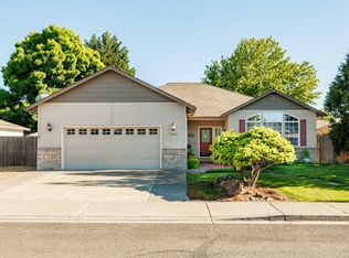 2638 Rabun Way, Central Pt, OR 97502