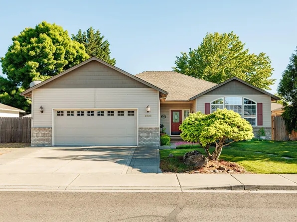 2638 Rabun Way, Central Pt, OR 97502