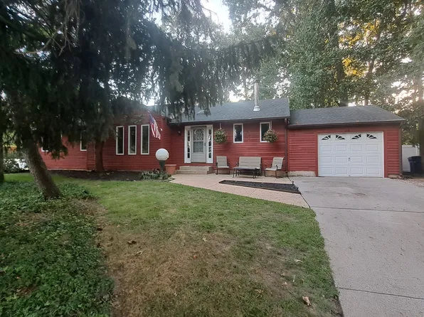 418 Chestnut St, Delran, NJ 08075