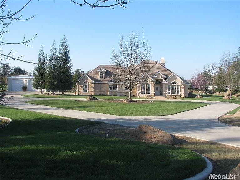 1st image of 9321 N Hills Ct