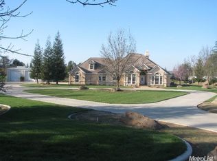 9321 N Hills Ct, Oakdale, CA 95361