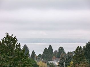 View On California - Spacious with Modern Updates, fireplace (select units) & private balcony | P..., Seattle, WA 98136