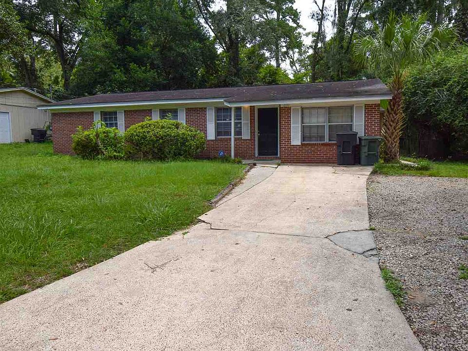 1st image of 2337 Yorkshire Dr
