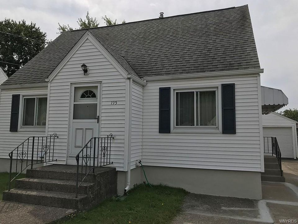 1st image of 195 Chapel Ave
