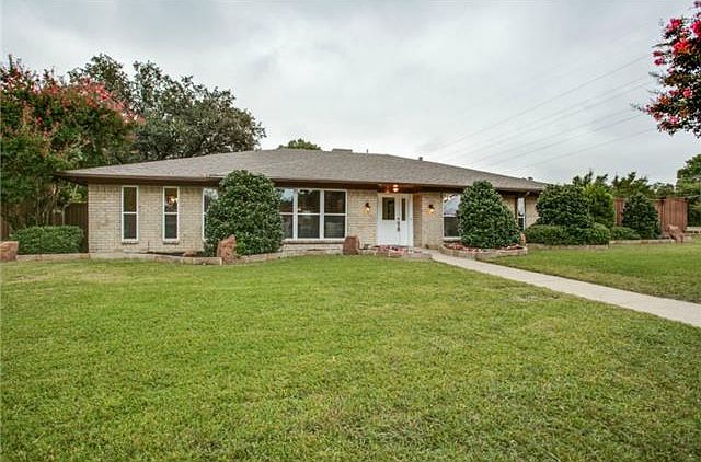1st image of 7435 Tangleglen Dr