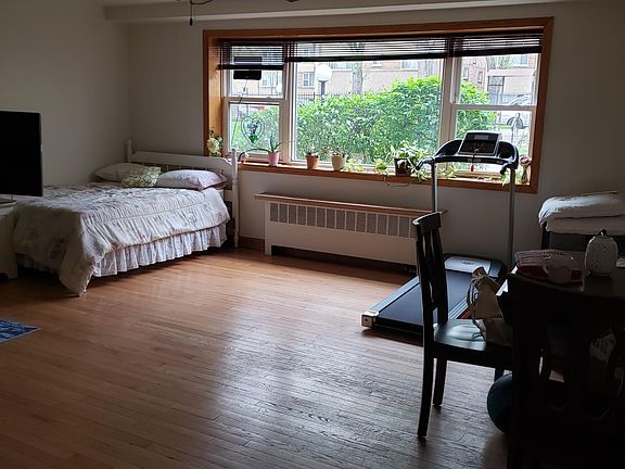 4th image of 6128 N Seeley Ave #1AN