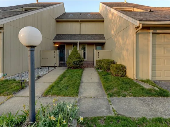 812 E 121st Ter, Kansas City, MO 64146
