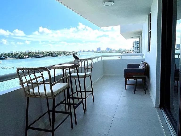 6820 Indian Creek Dr #5C — Photo 13